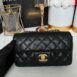 Used In very good condition Chanel Mini8 Caviar Holo21 2