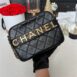 Used In very good condition Chanel Camera Bag Calfskin Holo28 อุปกรณ์ กล่อง การ์ด ถุงผ้า 3