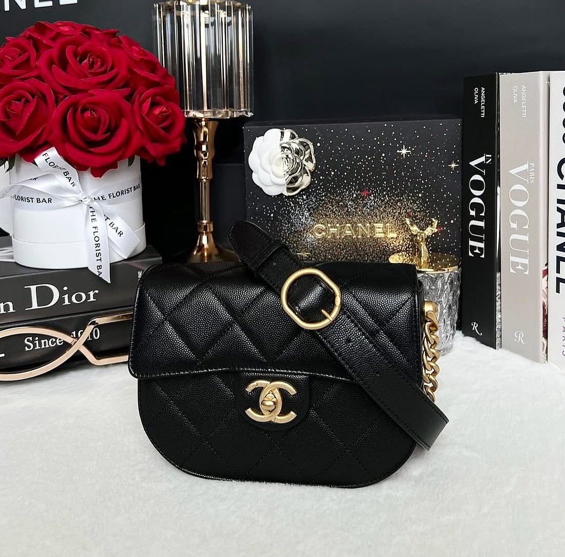 Used Like New Chanel Mini 7.5 Caviar Microchip Full Set