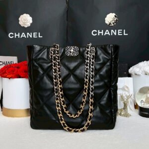 Used Like New Chanel 19 Tote Bag Microchip Full Set