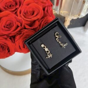 Used Like New Chanel Earrings GHW