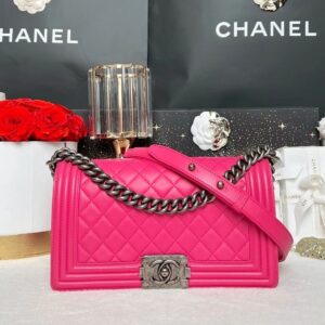 Used in good condition Chanel Boy 10” Lambskin Holo19