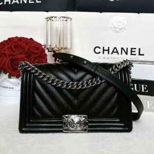 Used Like New Chanel Boy 10” Chevron Caviar Holo25 Full Set no receipt มีใบตรวจเลข