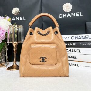 Used in good condition Chanel Beige Medium Backpack Beige Calfskin Holo21
