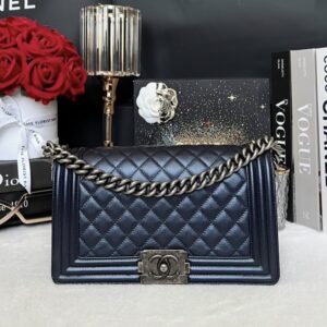 Used in Very Good Condition Chanel Boy 10” Caviar Holo24 Full Set