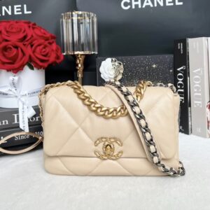 Used Like New Chanel 19 Size 26 Light Beige Lambskin Microchip Full Set