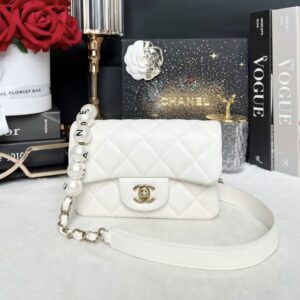 Used Like New Chanel Belt Bag Pearl Lambskin Holo29 Full Set
