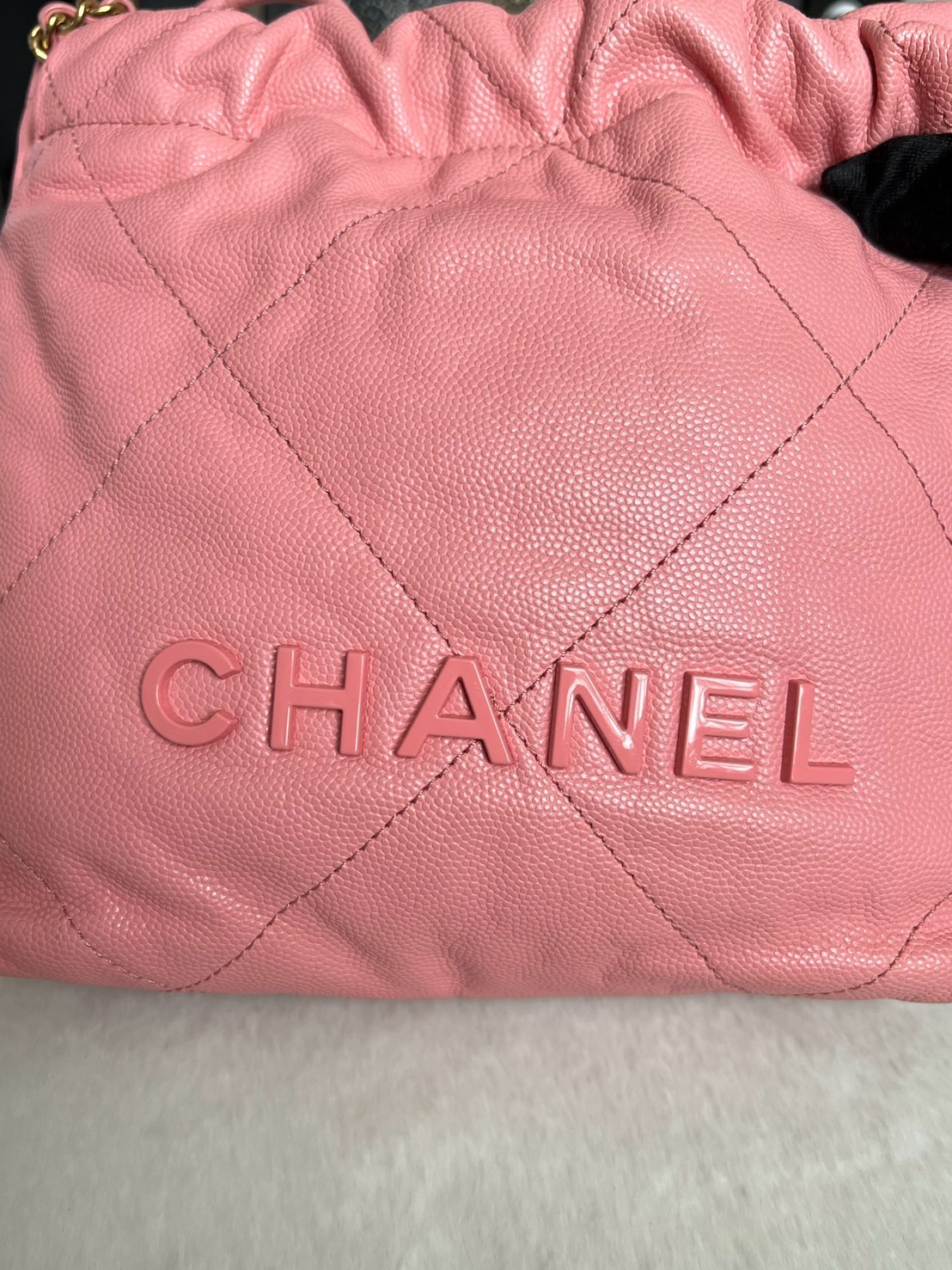 Used In Very Good Condition Chanel 22 Mini Caviar Microchip Full Set - Image 14
