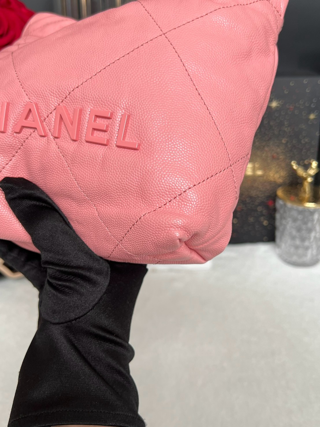 Used In Very Good Condition Chanel 22 Mini Caviar Microchip Full Set - Image 7