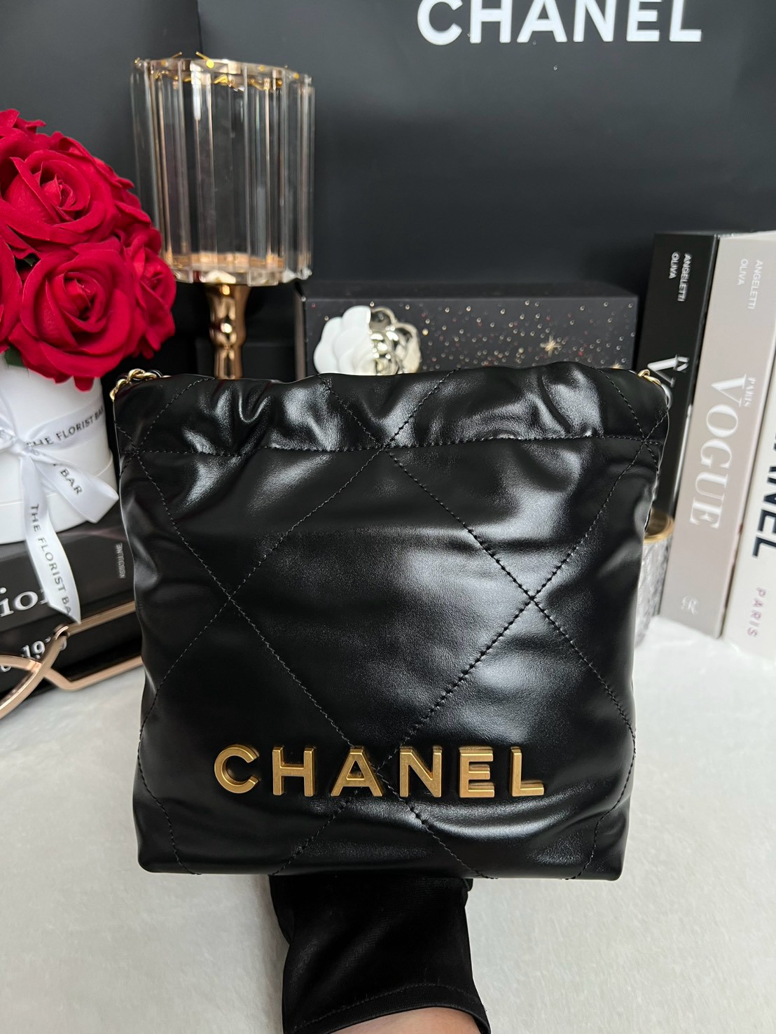 Used Like New Chanel 22 Mini Calfskin Microchip Full Set ปี24 - Image 2