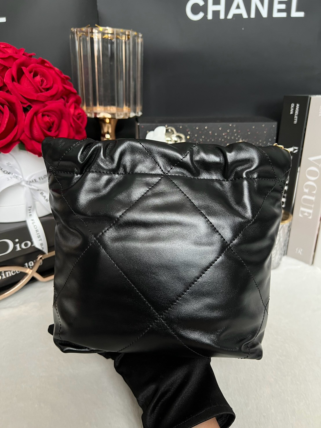 Used Like New Chanel 22 Mini Calfskin Microchip Full Set ปี24 - Image 3