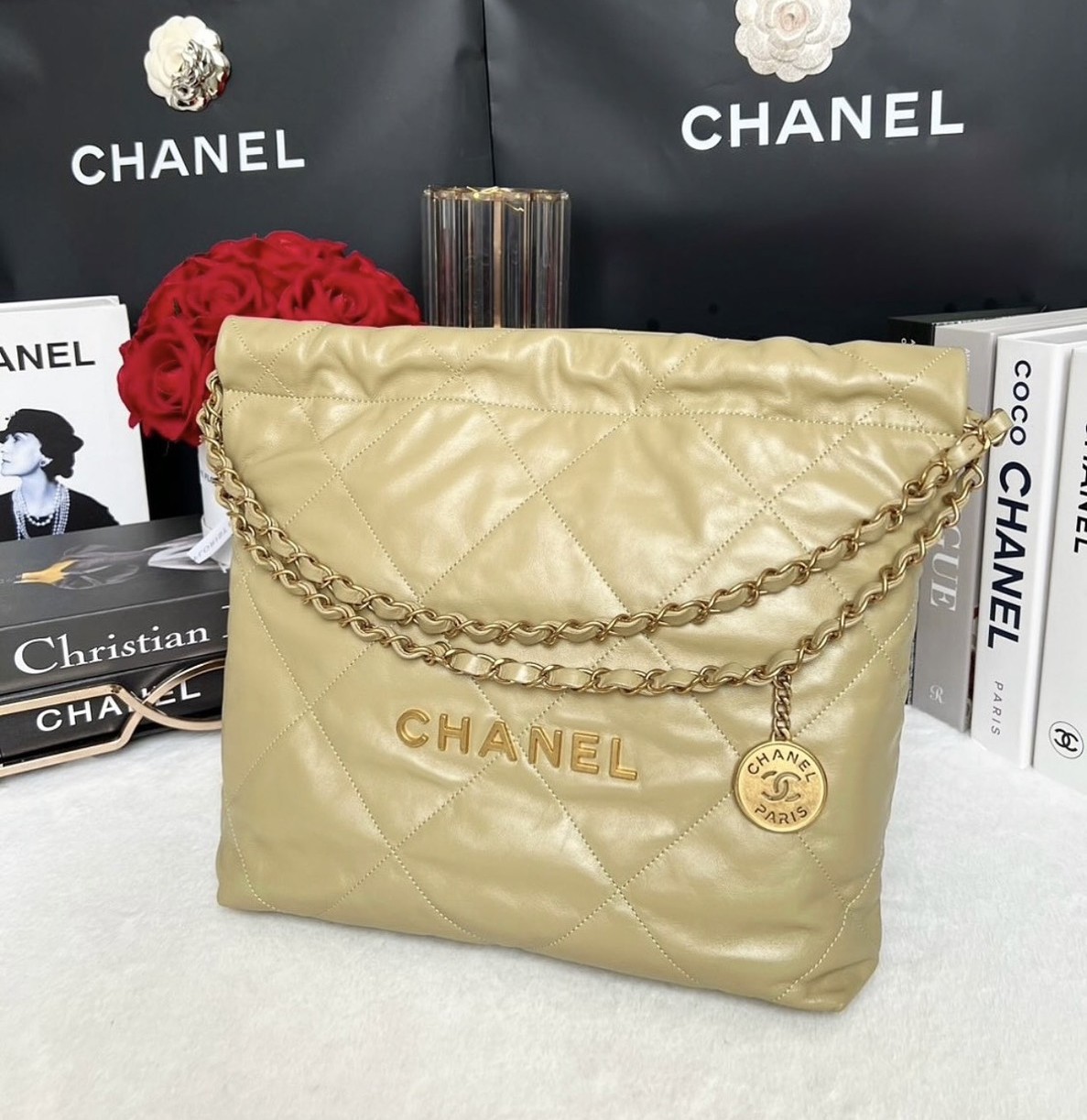 Used Like New Chanel 22 Small Calfskin Microchip Full Set พร้อมใบตรวจ