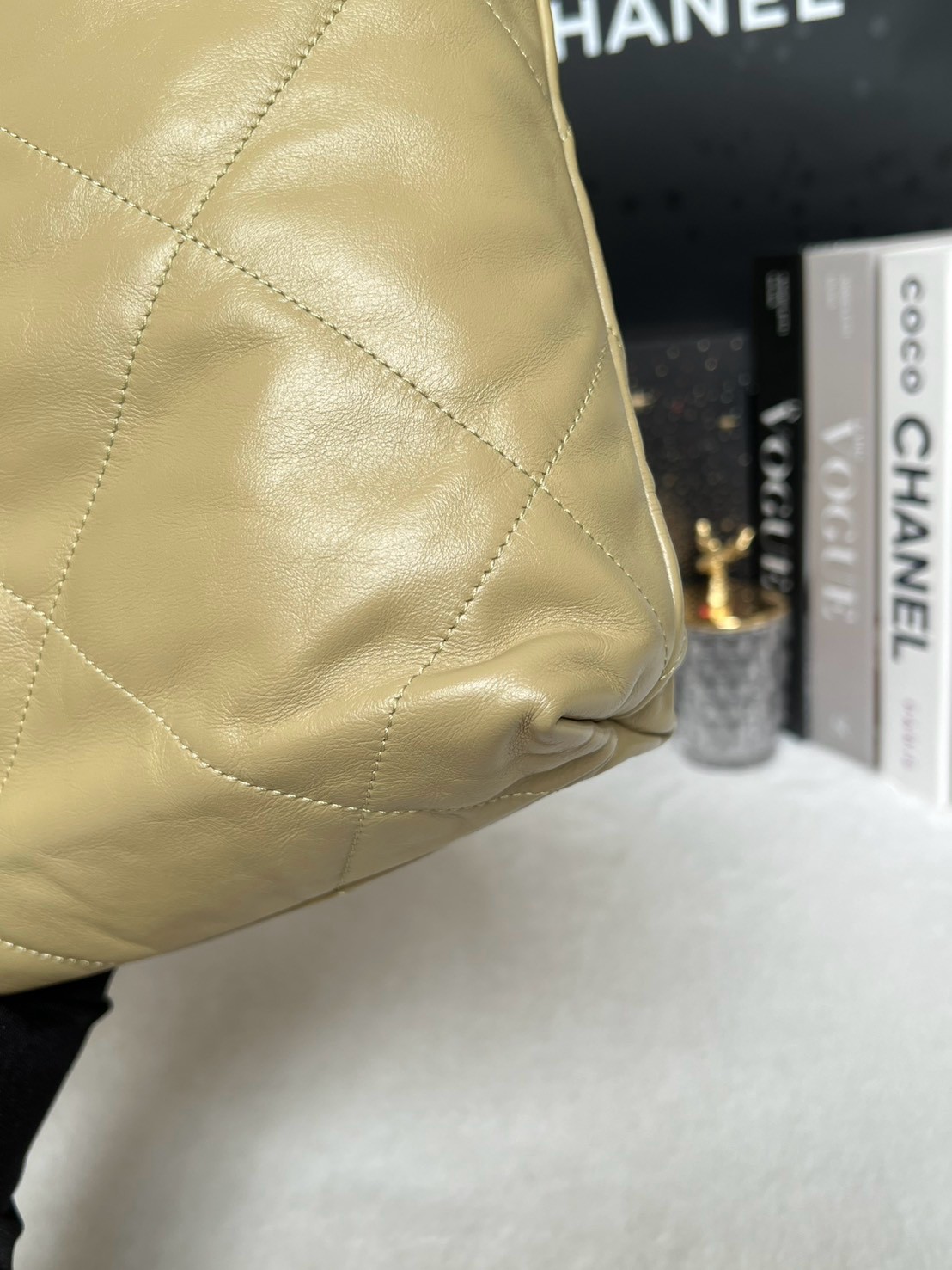 Used Like New Chanel 22 Small Calfskin Microchip Full Set พร้อมใบตรวจ - 图片 9